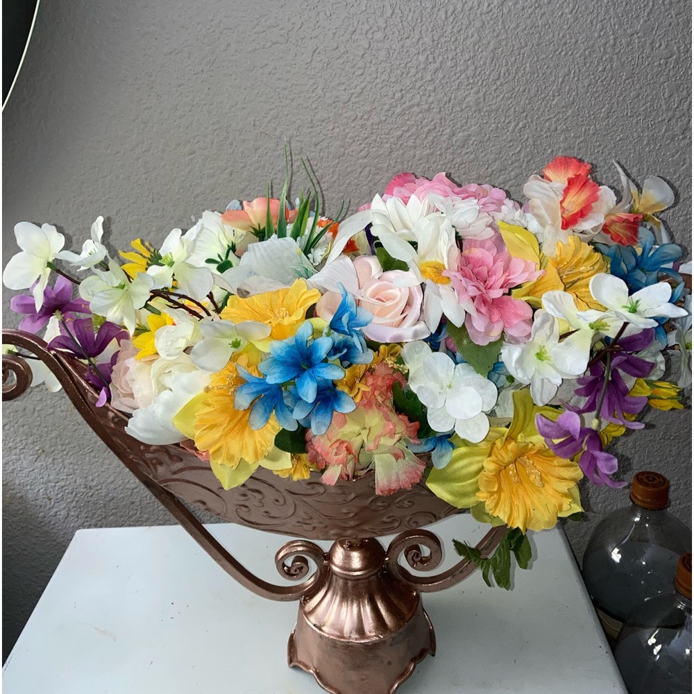 Home Decor Flower Arrangement